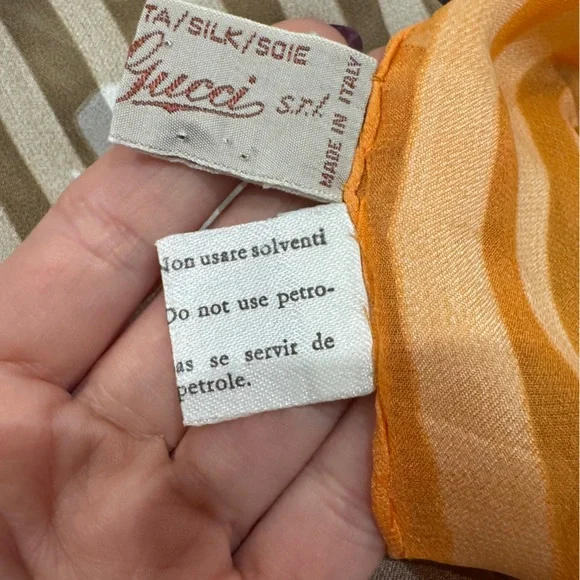 Vintage Gucci "Flora" Silk Stole Butterfly & Floral Motif by V. Accornero - Picture 8 of 10